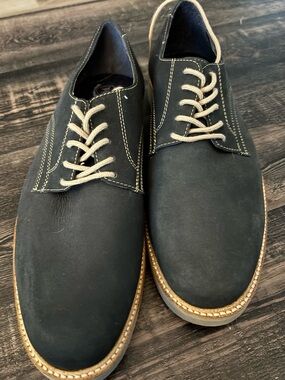 Men's Navy Casual Lace-Up Shoes with Contrast Stitching